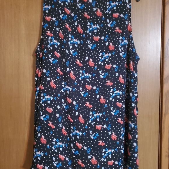 Black floral sheer torrid tank - Picture 3 of 5